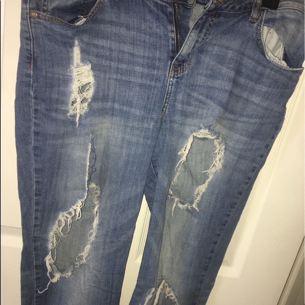 Extreme Distress Jeans